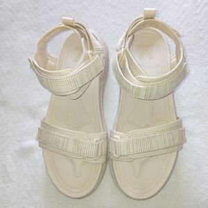 Sz.9 Womens Vionic Walk Max Wanderer Performance Walking Sandals